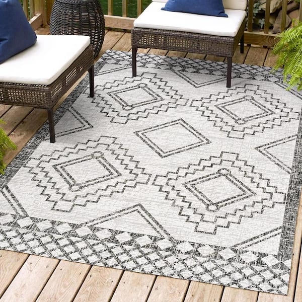 Marokko Diamond Tribal Medallion Ivory/Black 5 ft. x 8 ft. Indoor/Outdoor Area Rug