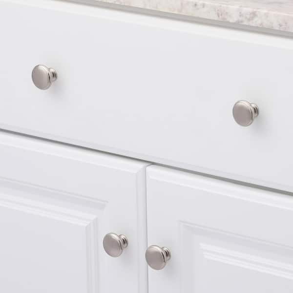 Estérel Collection 1-3/16 in. (30 mm) Classic Brushed Nickel Round Cabinet Knob