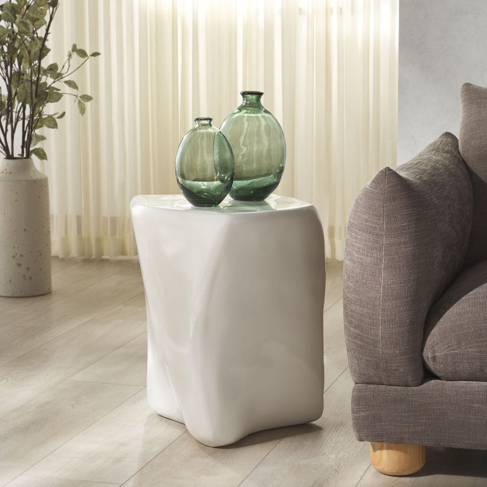 SAFAVIEH Wynnona 17.7 in. White Other Concrete End Table SFV2613A - The ...
