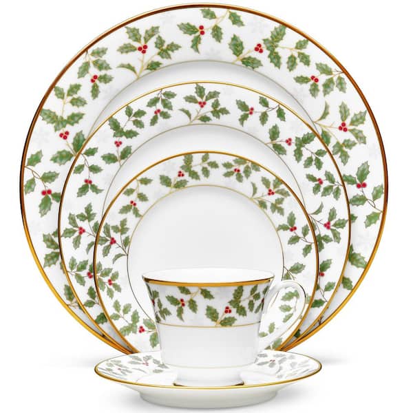 Noritake Holly and Berry Gold 5-Piece  (White) Porcelain Place Setting, Service for 1