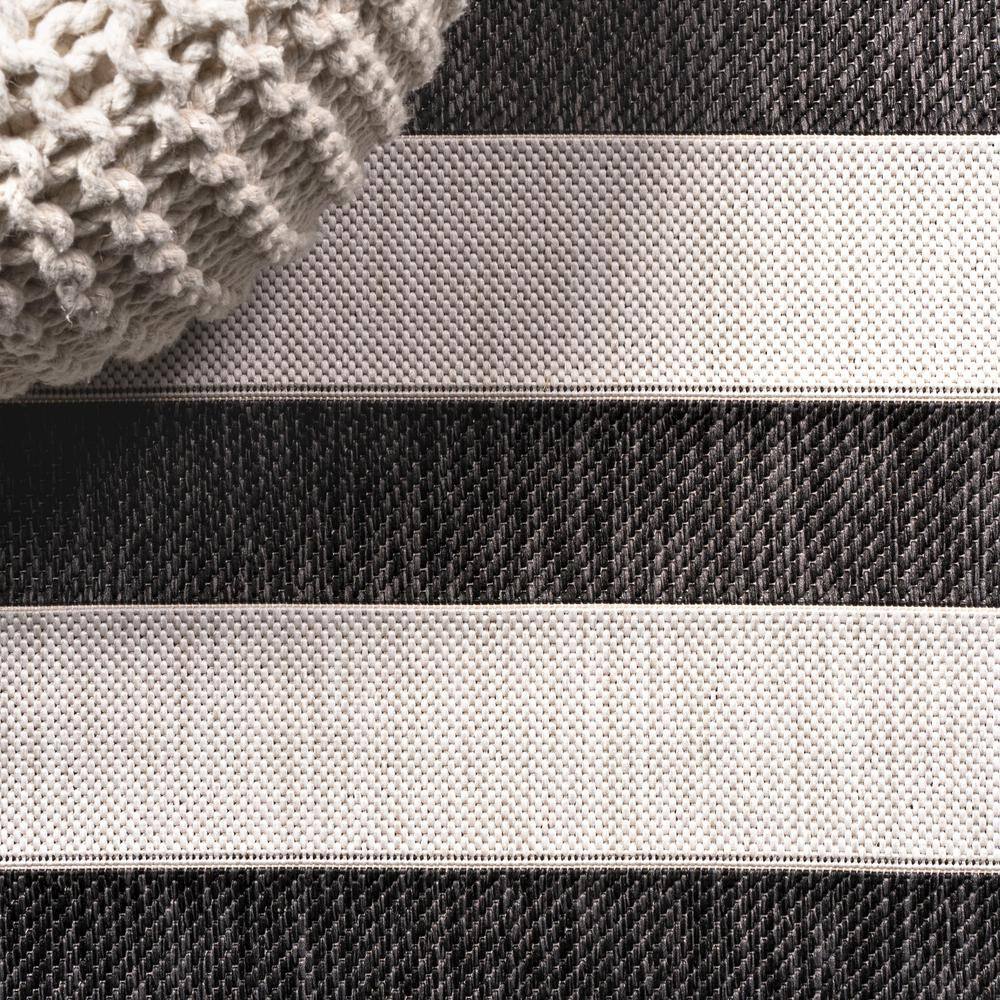 Black and Cream Stripe Synthetic 4' x 6' Indoor/Outdoor Rug