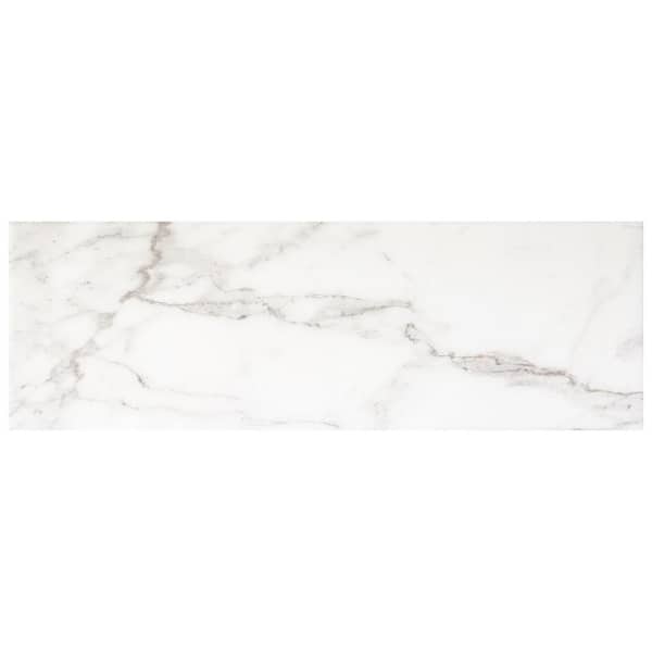 Have a question about Daltile LuxeCraft Calacatta Gold