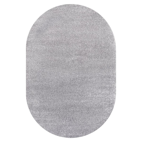 Haze Solid Low-Pile Gray 5 ft. x 8 ft. Oval Area Rug