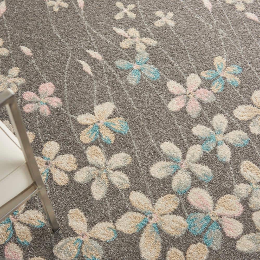 Elysian Blooms Easy-Care Grey/Beige Floral Area Rug 5' x 7'
