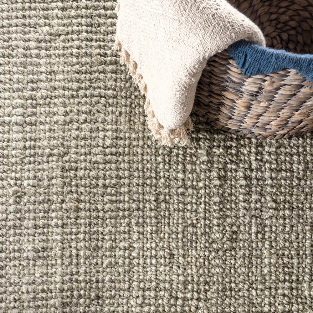 Gray Handwoven Chunky Jute 4' x 6' Reversible Area Rug