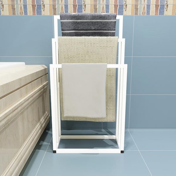 https://images.thdstatic.com/productImages/03222cf5-67ad-432a-a5cd-d759cd09a2fc/svn/white-towel-racks-hddb882-c3_600.jpg