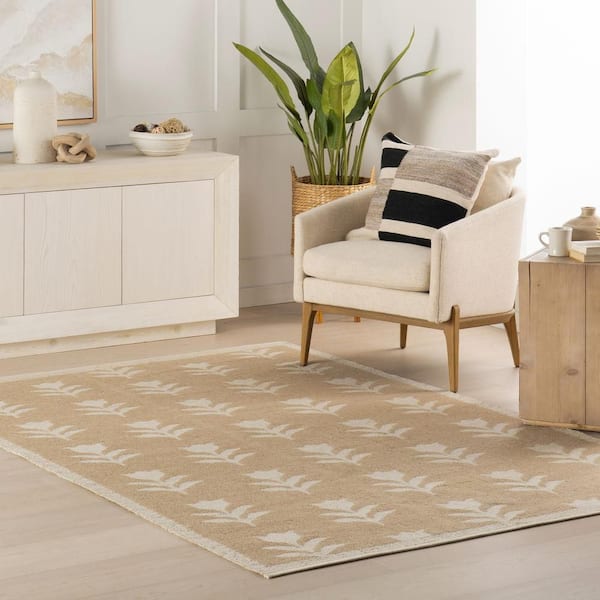 Vayana Floral Farmhouse Area Natural 4 ft. x 6 ft. Indoor Area Rug