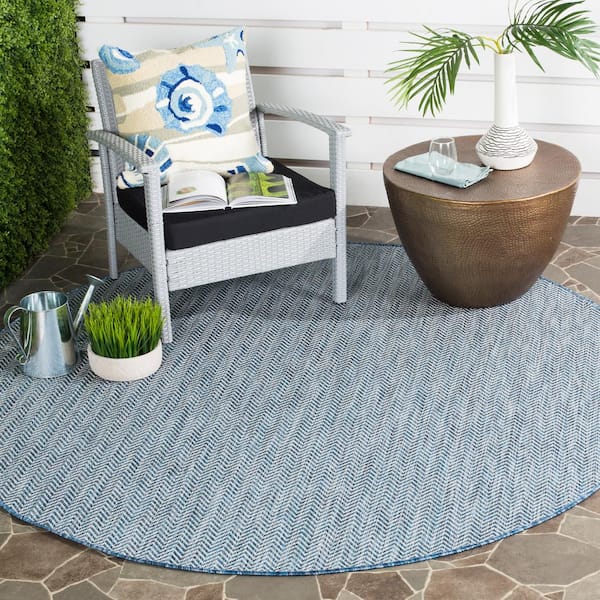 Courtyard Navy/Gray 9 ft. x 9 ft. Round Solid Color Chevron Indoor/Outdoor Area Rug
