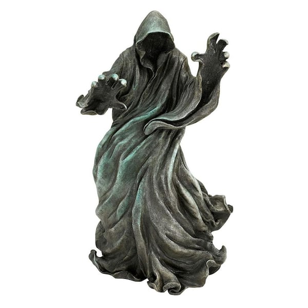 Novelty outlet statuette