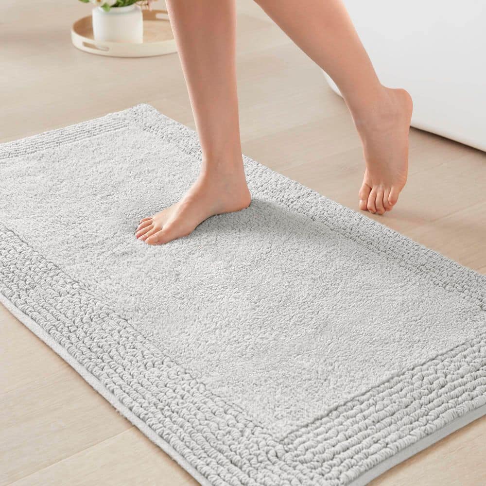 Gray Cotton Tufted Reversible Bath Rug Set