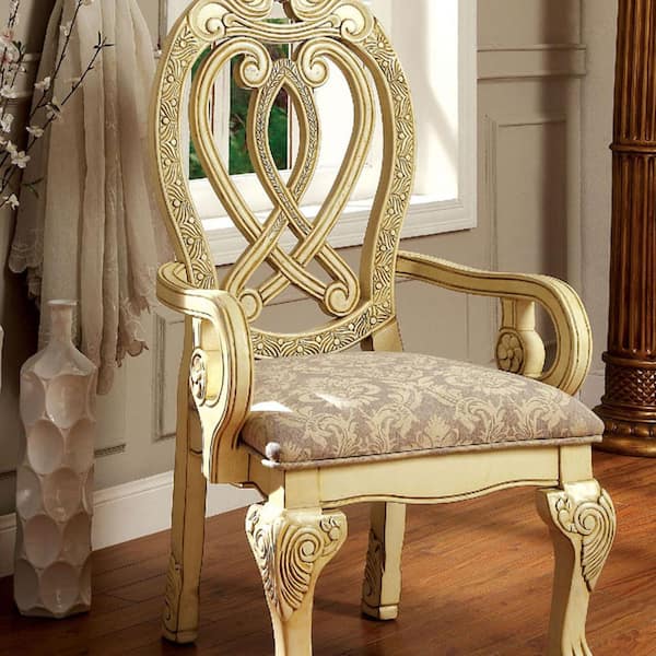 Wyndmere Vintage White Traditional Style Arm Chair