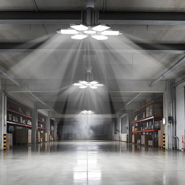 2-Pack 250W Garage Light – 20000LM 6500K LED Shop Light With 8 Deformable Panels, E26/E27 Screw-In Bulb For Workshop, Warehouse, Basement, Barn