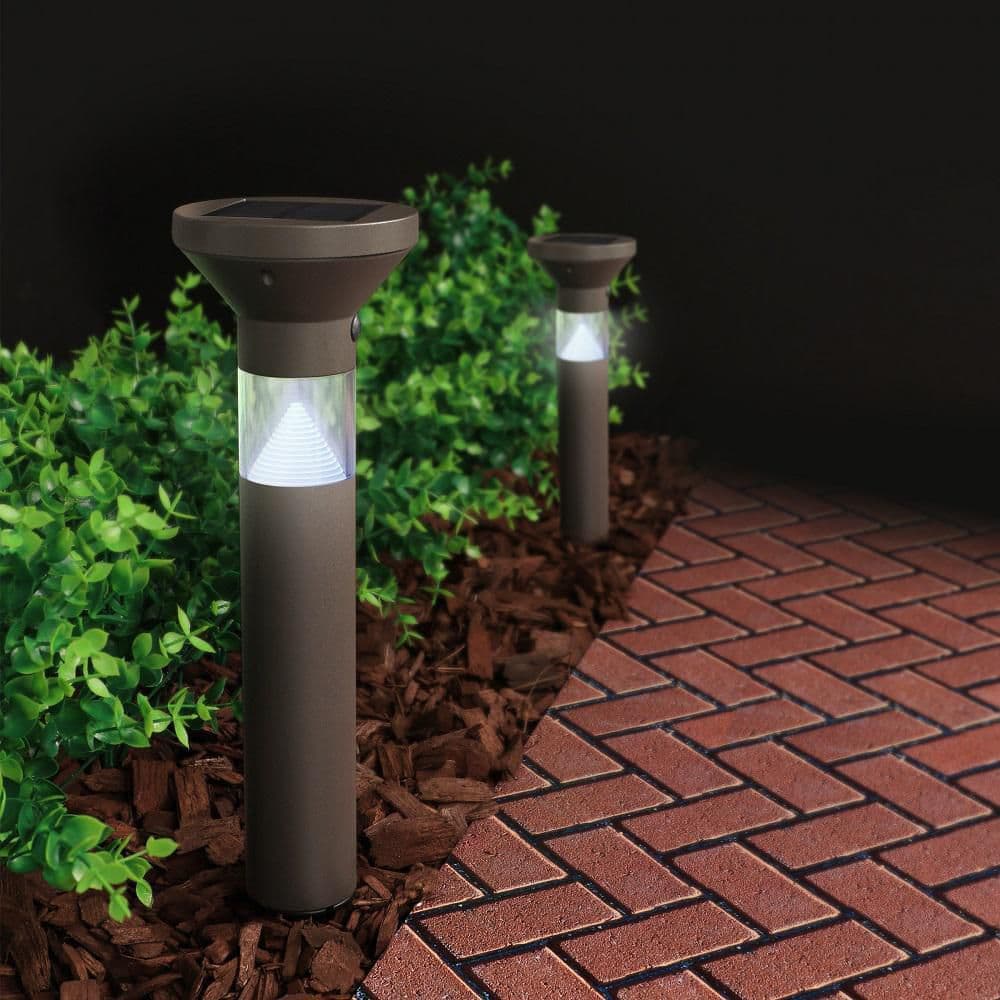 Bronze Solar Powered LED Pathway Light with Oil Rubbed Finish