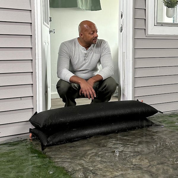 Quick Dam Grab and Go Flood Protection Kit - 5 Jumbo Flood Bags w