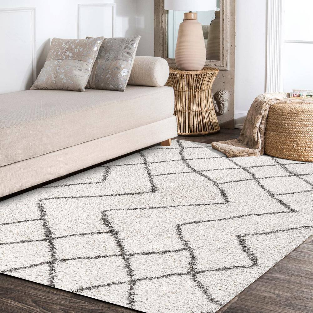 Vintage Moroccan Diamond Shag 8' x 10' Area Rug in Gray and Ivory
