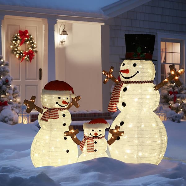 VEIKOUS 4 ft. Snowman Family Outdoor Christmas Holiday Yard Decoration Warm White LED(3-Piece) PG0403-08 VEIKOUS 4 ft. Snowman Family Outdoor Christmas Holiday Yard Decoration Warm White LED(3-Piece) PG0403-08