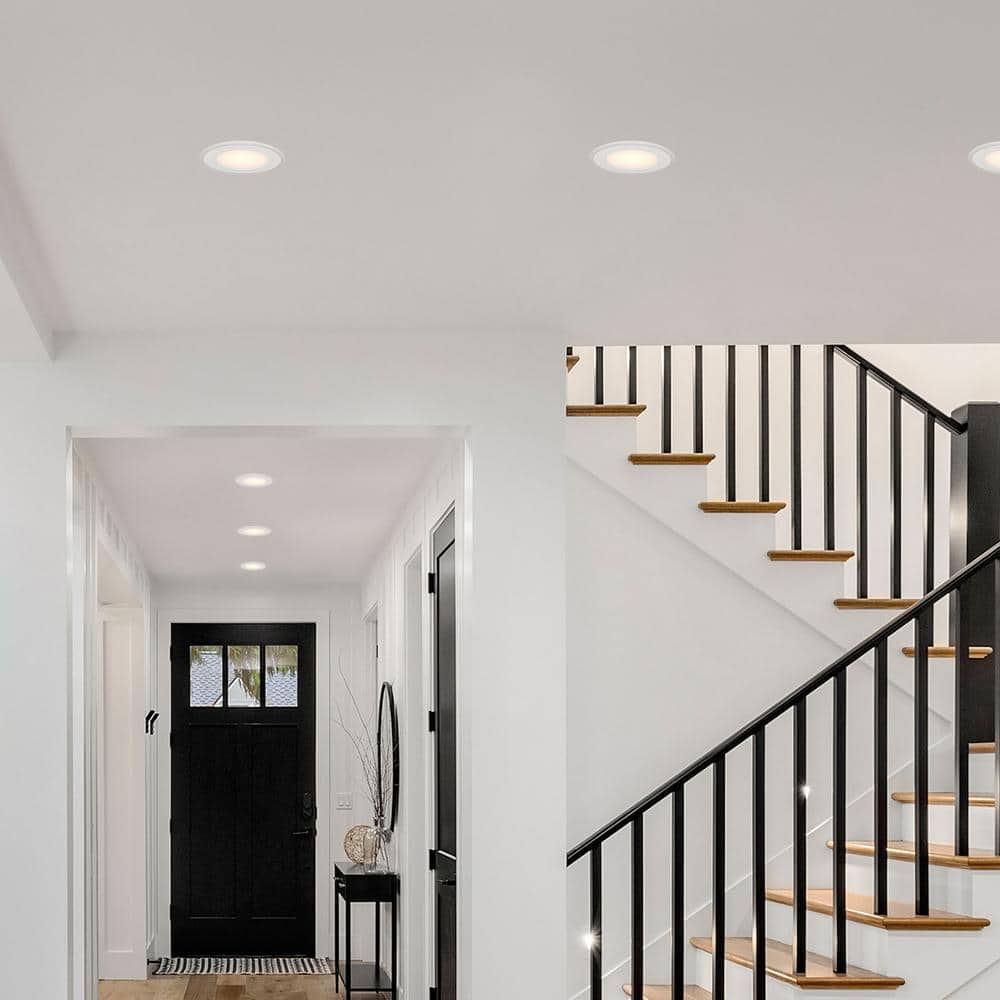 7.5-Inch White Aluminum LED Recessed Downlight with Night Light