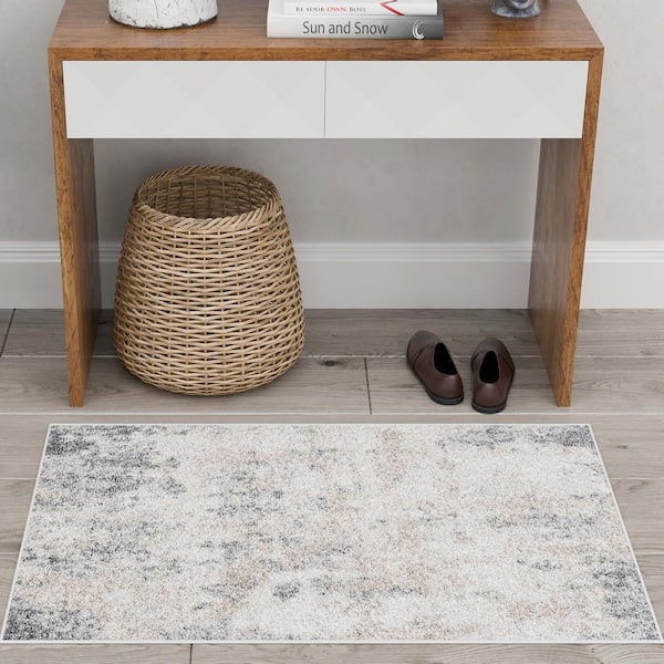 Diamond Abstract Gray 2 ft. x 3 ft. Indoor Area Rug