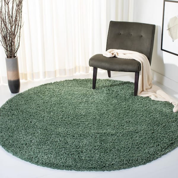 August Shag Green 7 ft. x 7 ft. Solid Round Area Rug