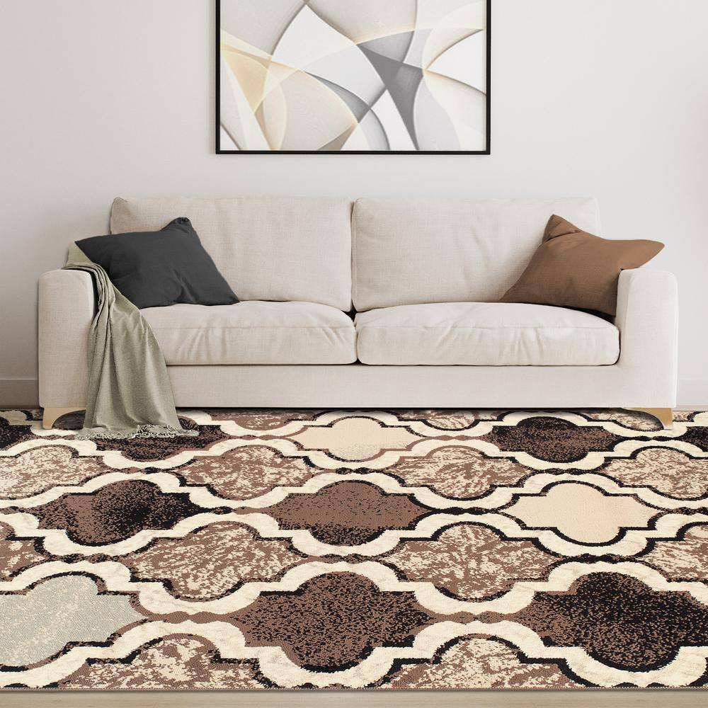 Ivory and Gray Synthetic Trellis Area Rug, 4' x 6'