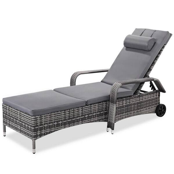 CASAINC Wicker Outdoor Chaise Lounge Chair with Gray Cushion