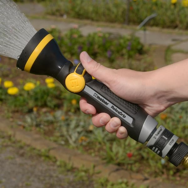 Melnor RelaxGrip Flashlight Shower Nozzle R820 - The Home Depot