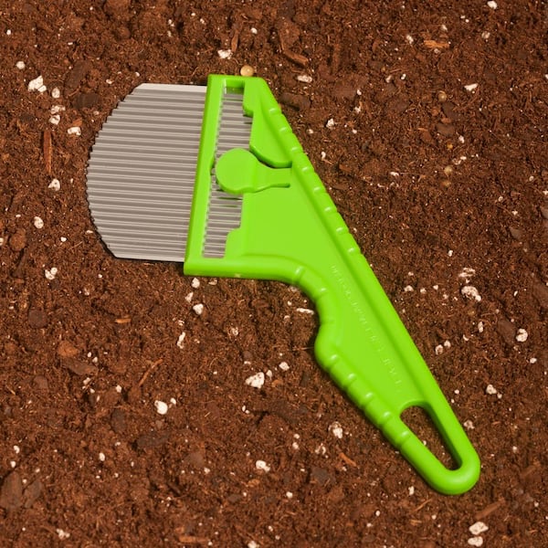 Nisaku 3 in. Blade Stainless Steel Rounded Weeder NJP2510
