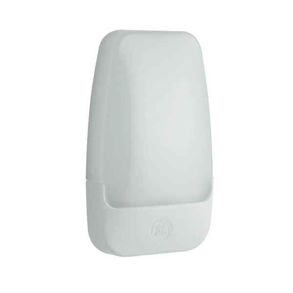 GENERAL ELECTRIC Motion Activated LED Night Light, Dusk-to-Dawn, 20 Lumens,  40865