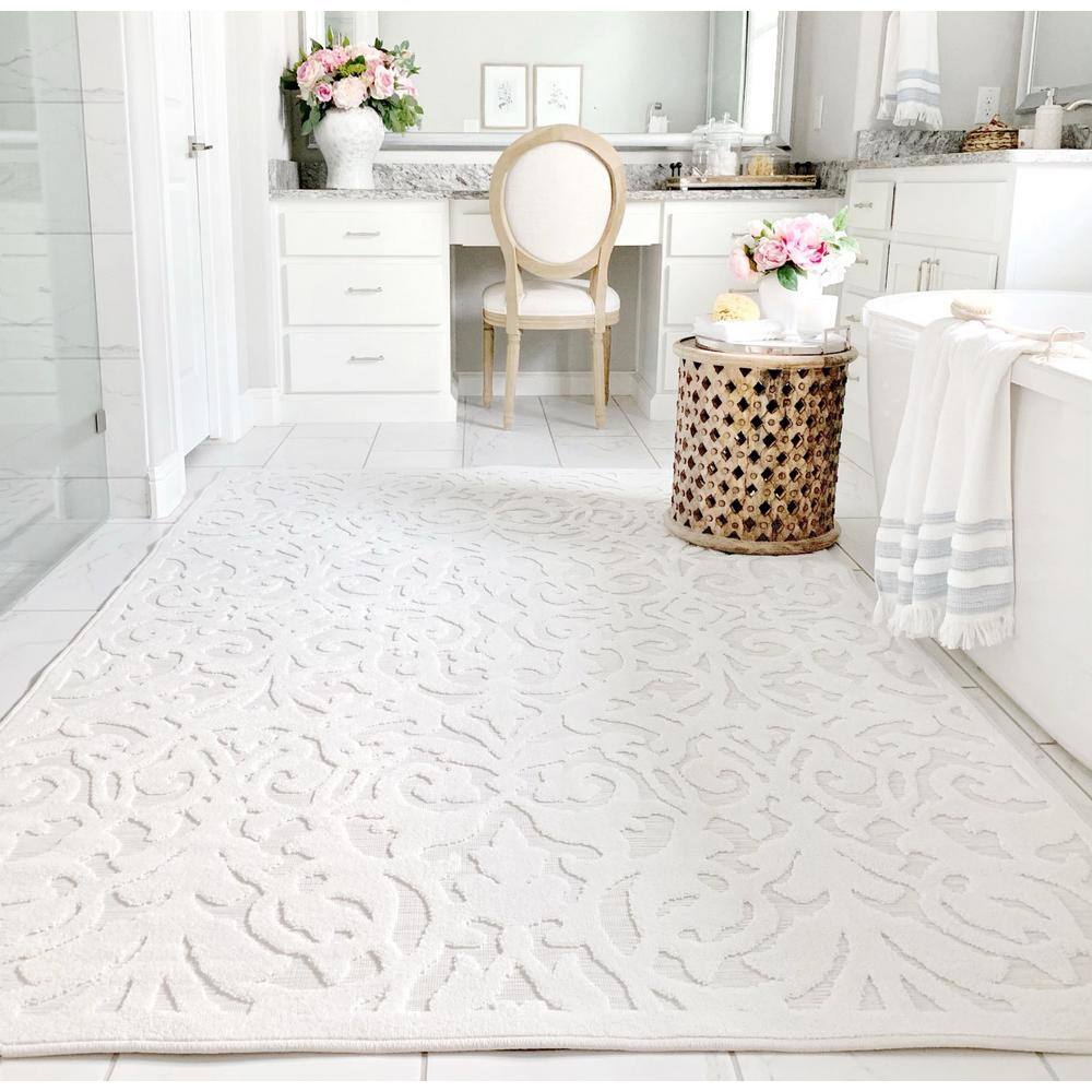 Lady Bird Elegant Damask Natural Indoor/Outdoor 5'2" x 7'6" Rug