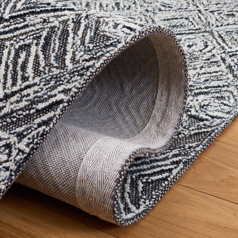 Handmade Black and Ivory Geometric Wool Area Rug, 6' Square