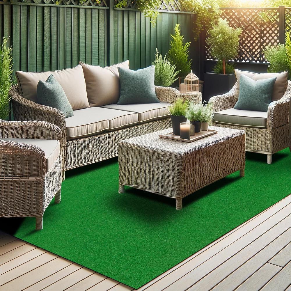 Evergreen 8ft x 10ft Green Artificial Grass Rug with Latex Backing