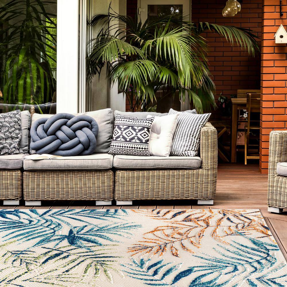 Bahama Palm Frond Floral Multicolor Synthetic 5' x 7' Indoor/Outdoor Area Rug