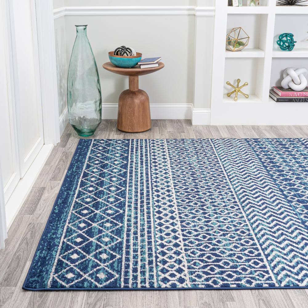 Navy and Cream Reversible Synthetic Geometric Area Rug 5' x 8'
