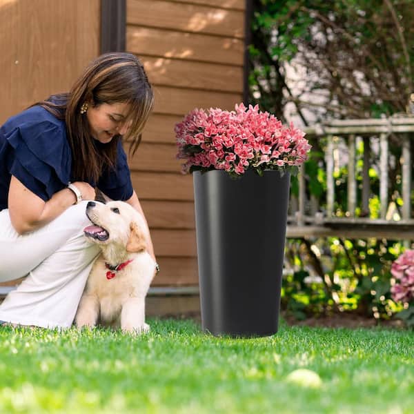 VAMOP Black Plastic Square Planter Box with Matte Finish (12.9 in