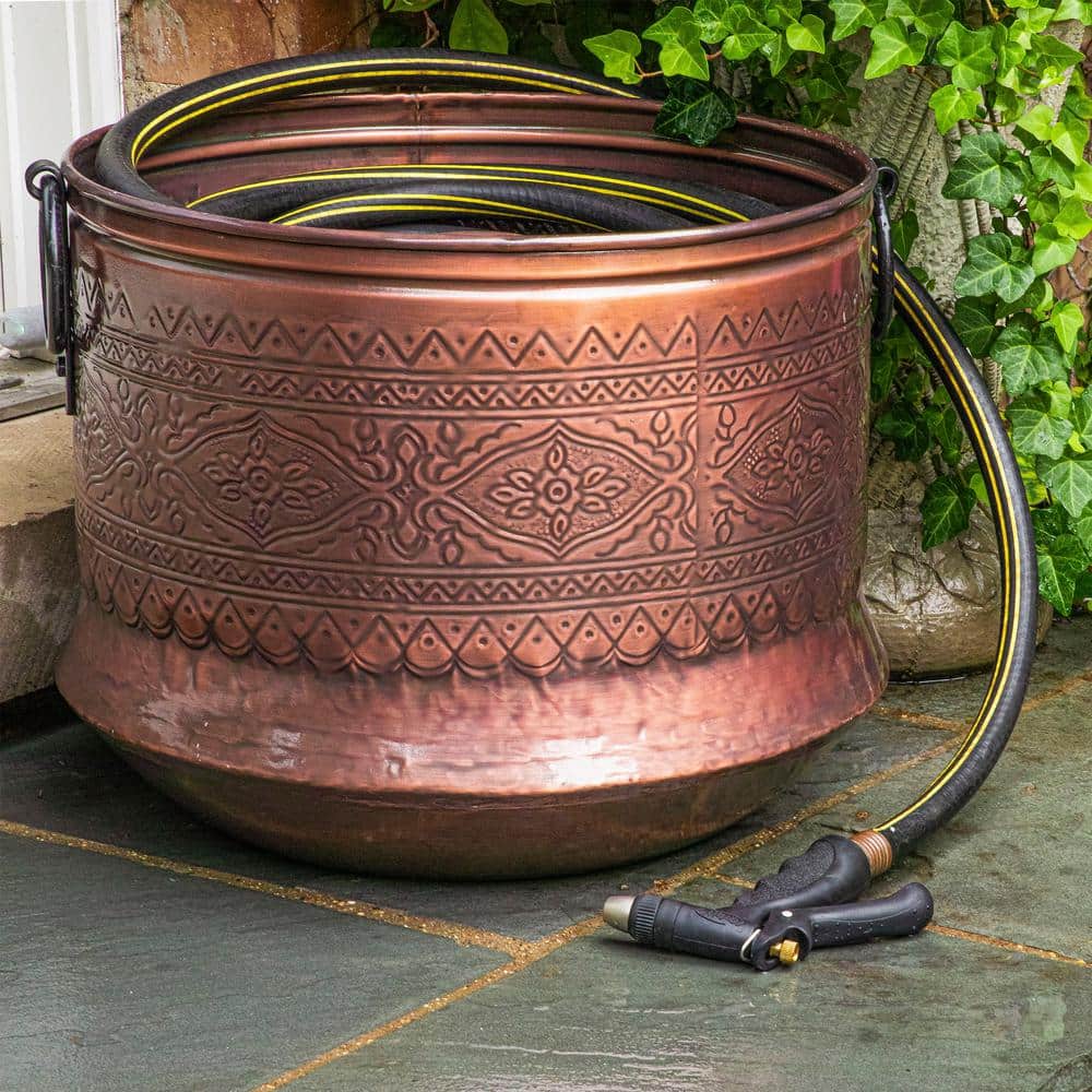 Antique Bronze Embossed Metal Hose Holder with Drain Holes