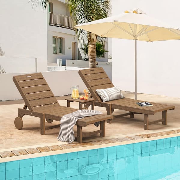 LUE BONA Heli Recycled Brown Patio Lounge Chair Plastic Stackable Outdoor Chaise Lounge Chair With Table Set of 3