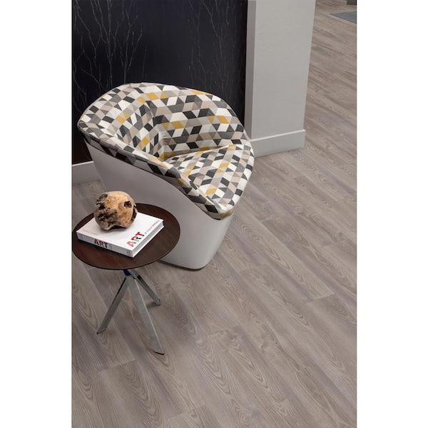 Highland Barnwell 1/8 in. T x 1-3/4 in. W x 94 in. L Vinyl Baby Threshold Molding