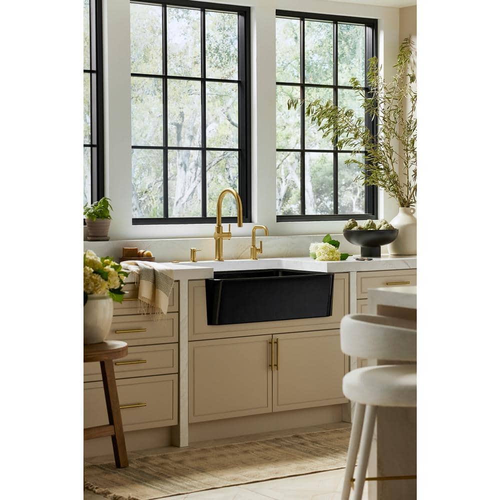 Modern Brass Touchless Pull-Down Kitchen Faucet with Sprayhead