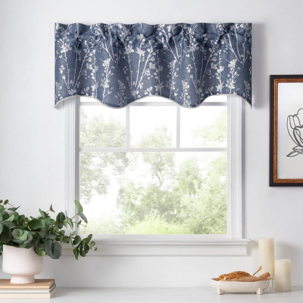 Meadow 15 in. L Polyester Lined Scallop Valance in Cobalt 730462126856 ...