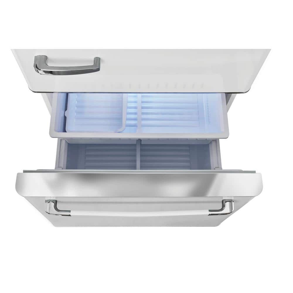 Marshmallow White 30" Retro Bottom Freezer Refrigerator with Ice Maker