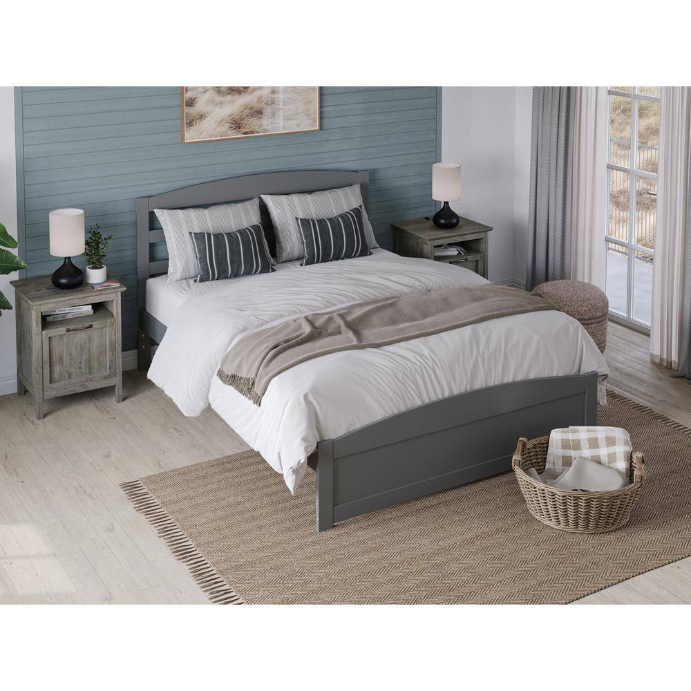 Gray Solid Wood Queen Platform Bed with Slatted Headboard
