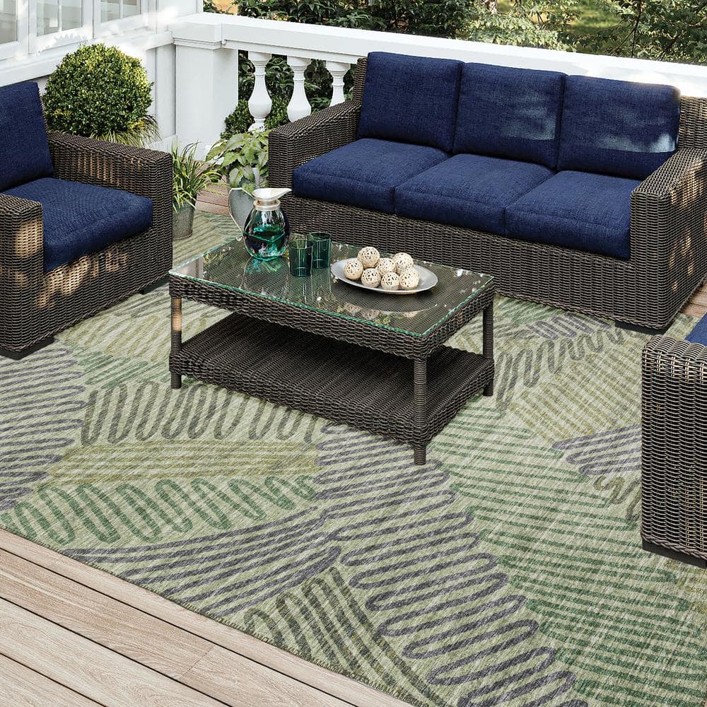 Yuma Green Abstract Chenille Washable 5' x 7' Area Rug