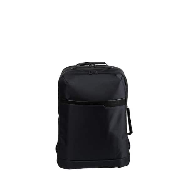 CHAMPS Onyx Collection 17.5 in., Black Nylon Travel Backpack with USB