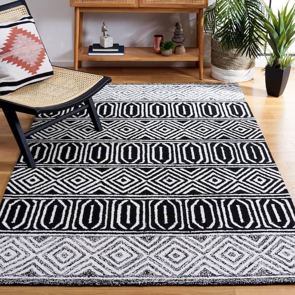 Capri 8 ft. x 10 ft. Ivory/Black Geometric Diamond Area Rug