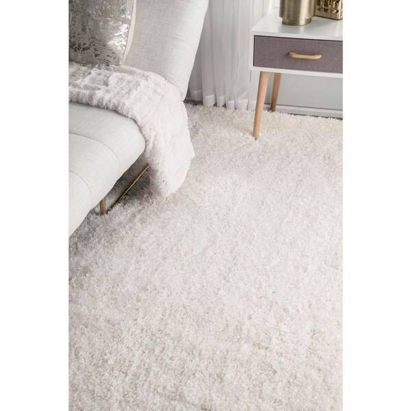 nuLOOM 5 x 8 Snow White Indoor Solid Area Rug in the Rugs department at