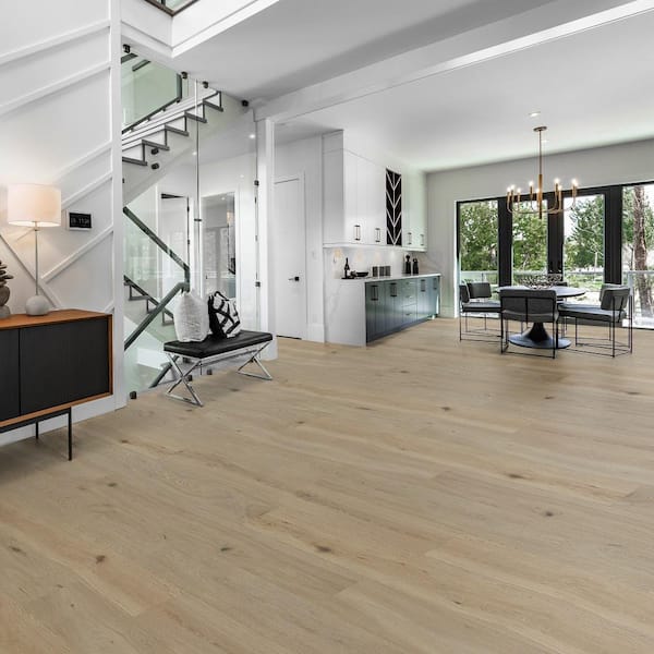 Swift Wakefield Oak 5/8 in. T x 7.5 in. W Tongue and Groove Smooth Engineered Hardwood Flooring (31.09 sq. ft. / case)