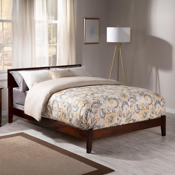 Orlando Walnut Full Traditional Bed