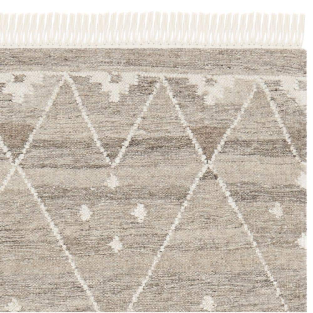 Hand-Woven Natural Ivory Wool Blend 4' x 6' Area Rug