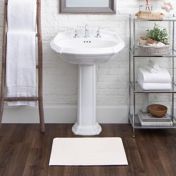 Lavish Home White 2 ft. x 5 ft. Cotton Reversible Extra Long Bath Rug Runner  67-0019-W - The Home Depot