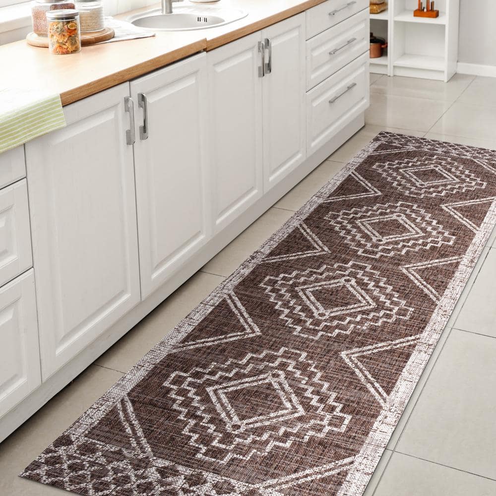 Tribal Diamond Medallion Brown/Beige Indoor/Outdoor Rug